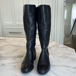 Tory Burch, Black Caitlyn Boot size 10
